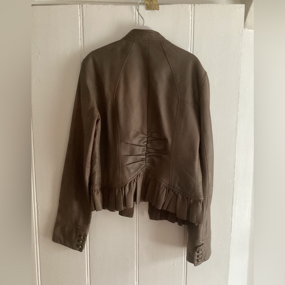 Browns’ Soft leather peplum style fall jacket - Picture 3 of 10